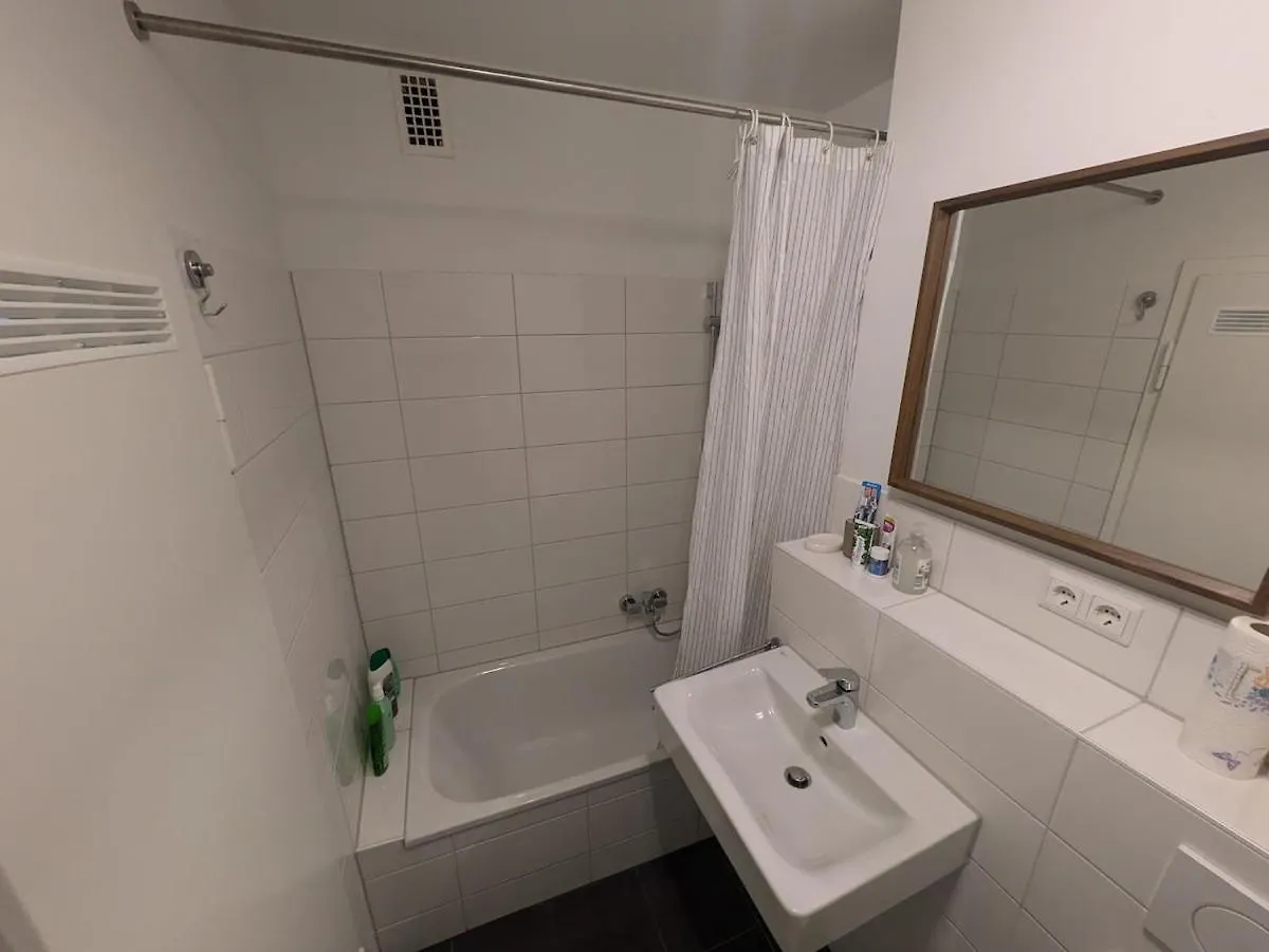 Apartment Near Train Station Stuttgart